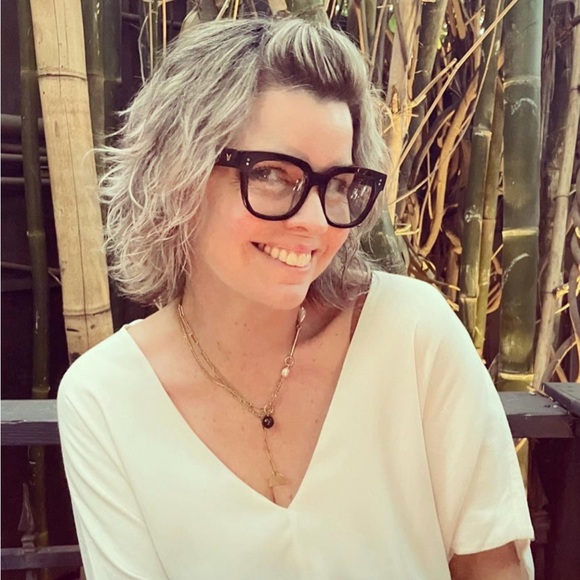 Meet your Posher, Leslie - Picture 1 of 1